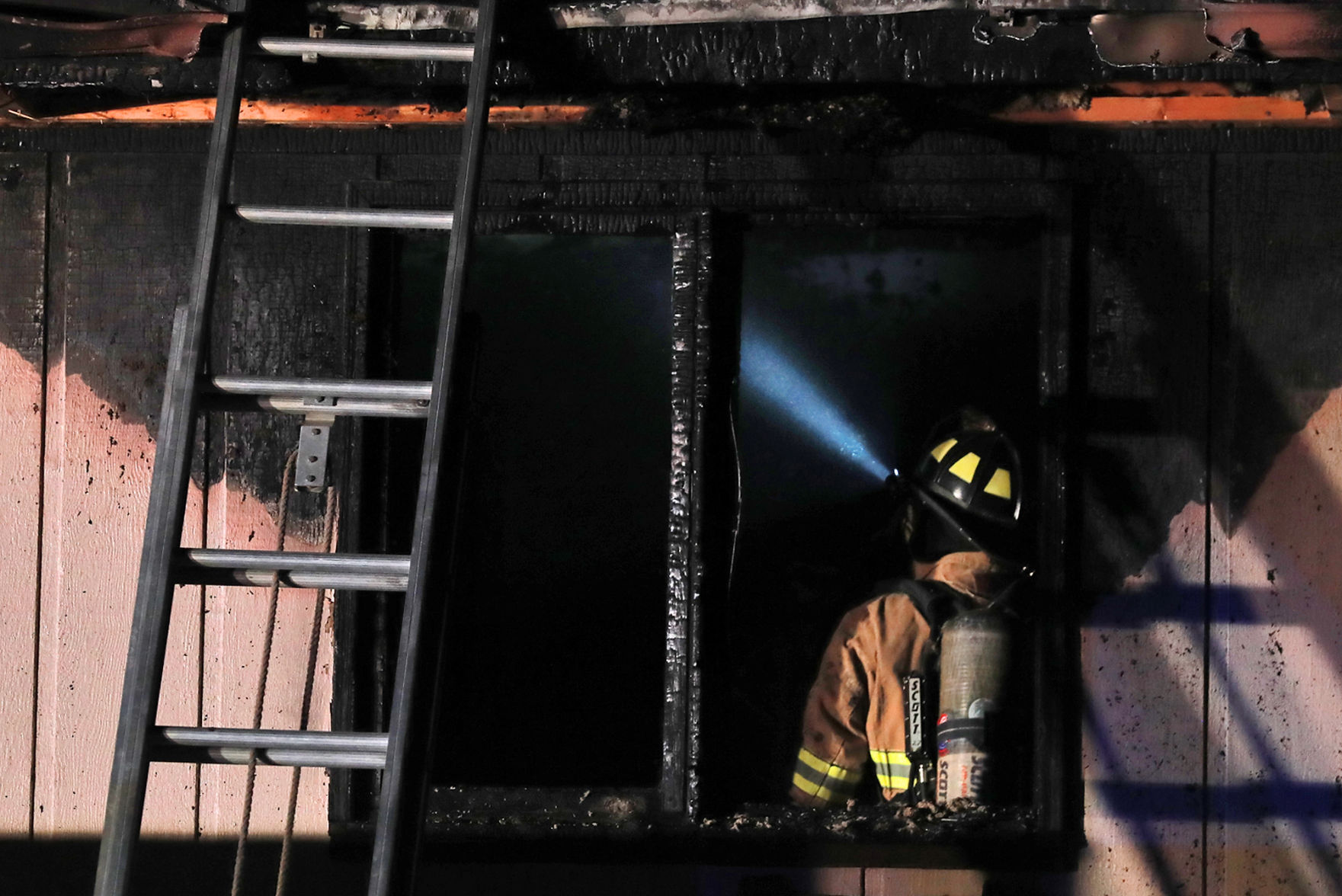 100819_YundStFire001_bjs.JPG